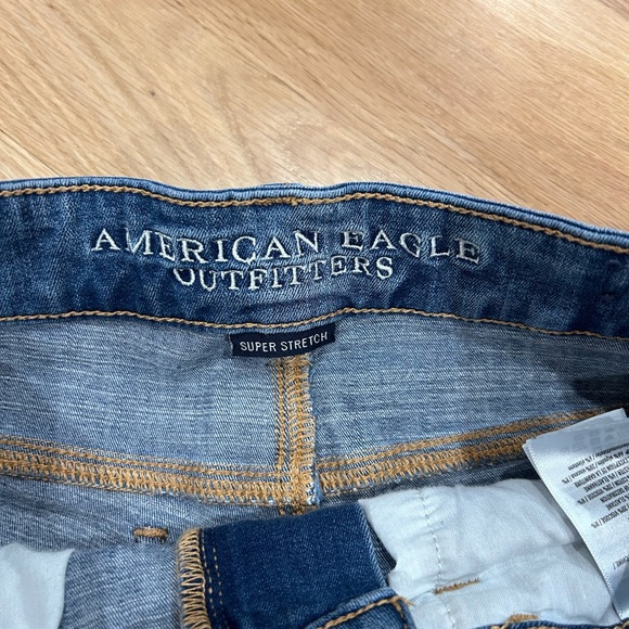 American Eagle hi-rise shorties size 4 - Picture 3 of 4